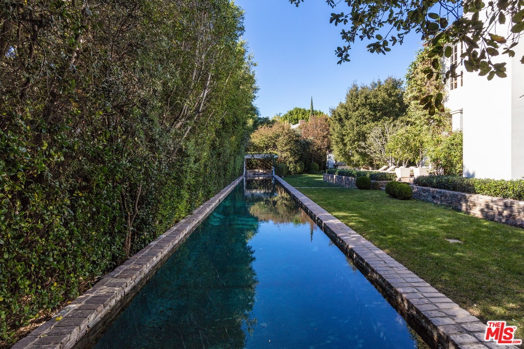 651 Siena Way Los Angeles, CA 90077 - Photo 16 of 49