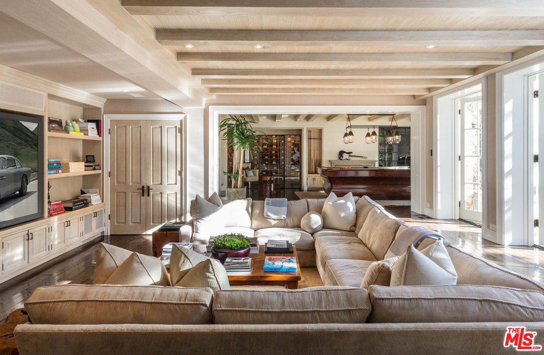 651 Siena Way Los Angeles, CA 90077 - Photo 26 of 49