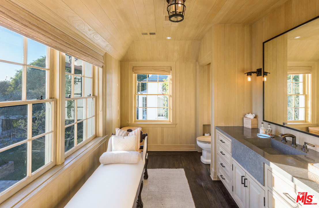 651 Siena Way Los Angeles, CA 90077 - Photo 44 of 49