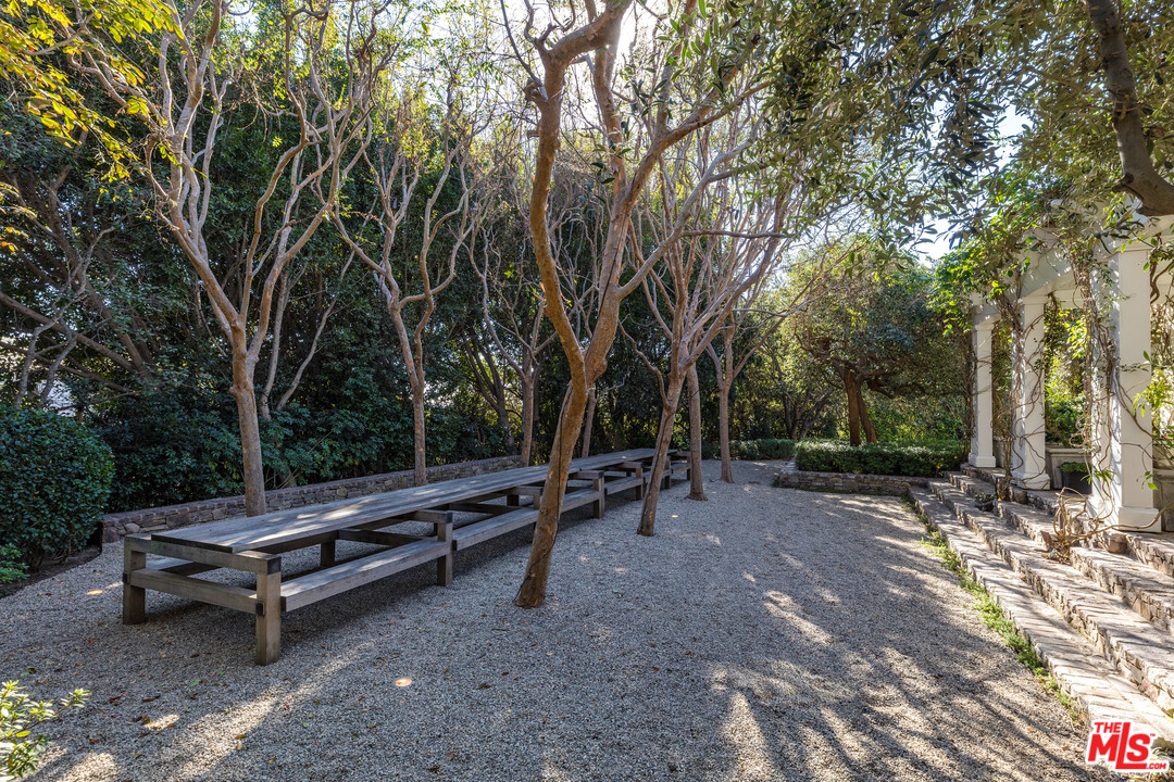 651 Siena Way Los Angeles, CA 90077 - Photo 9 of 49