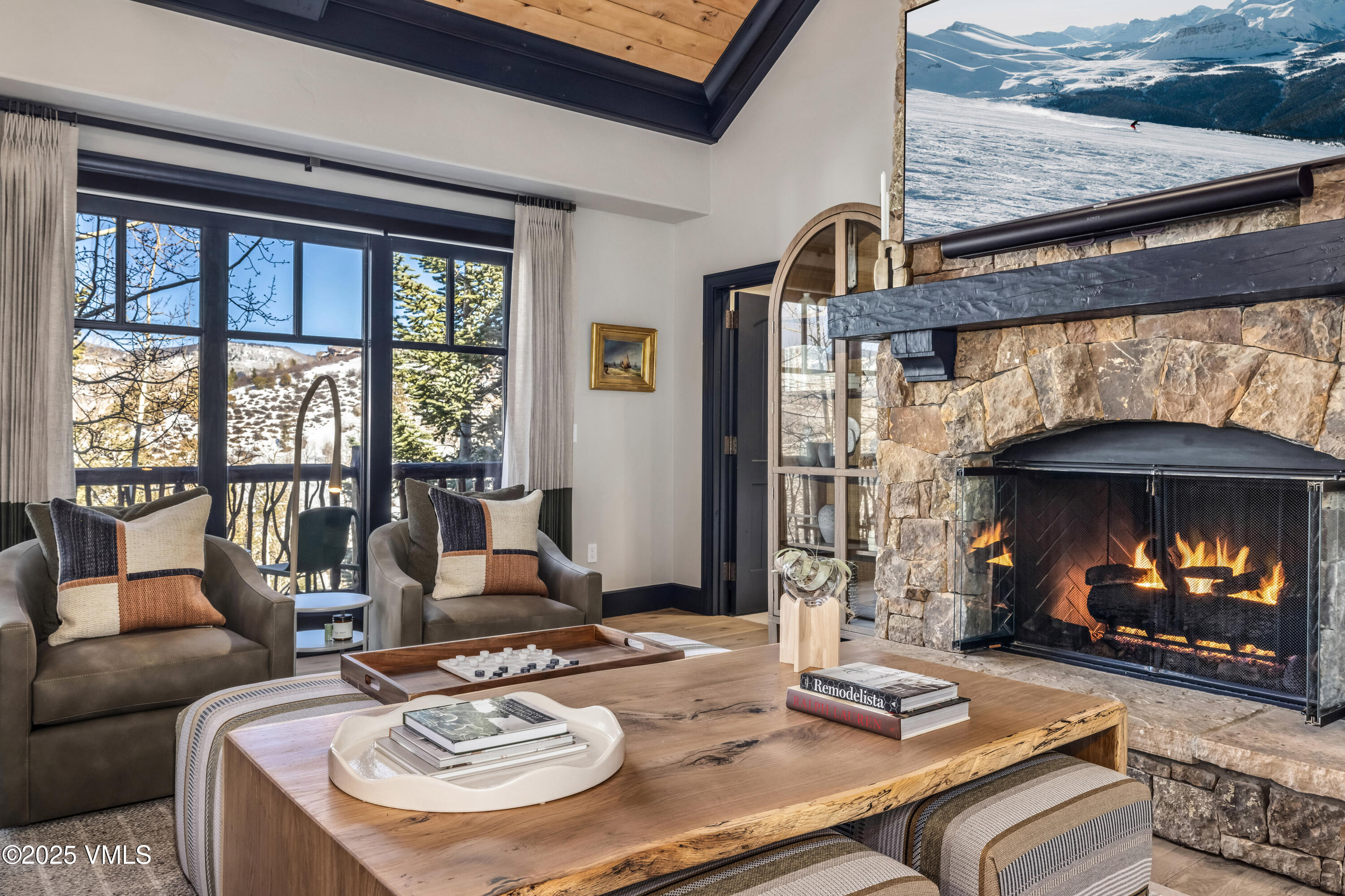 130 Daybreak Ridge Road, Unit R401 Avon, CO 81620 - Photo 5 of 39 Living Room