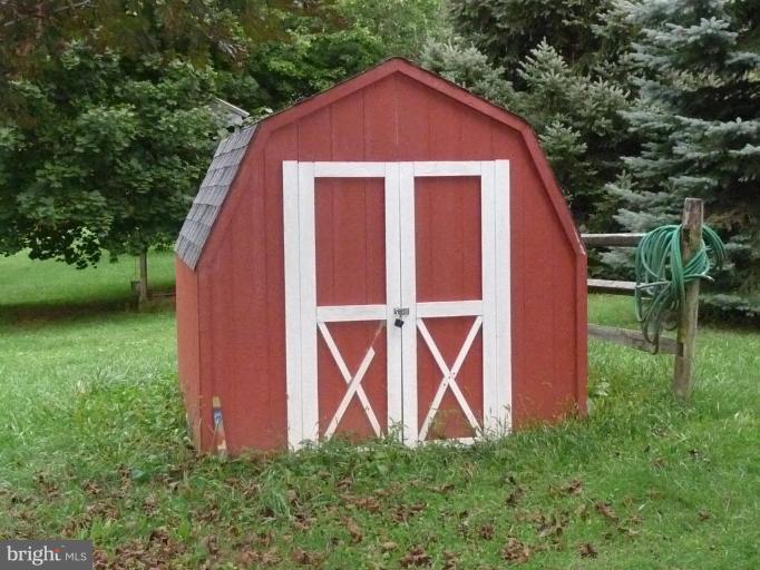 17501 Country View Way Mount Airy, MD 21771 - Photo 5 of 18 Shed