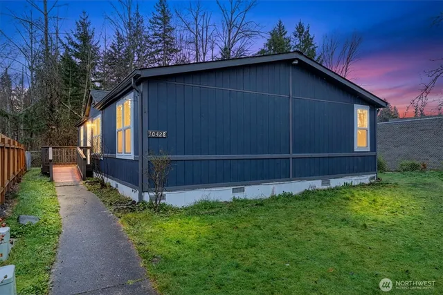 $180,000 | 10428 137th St Court East, Unit 47, Puyallup, WA 98374