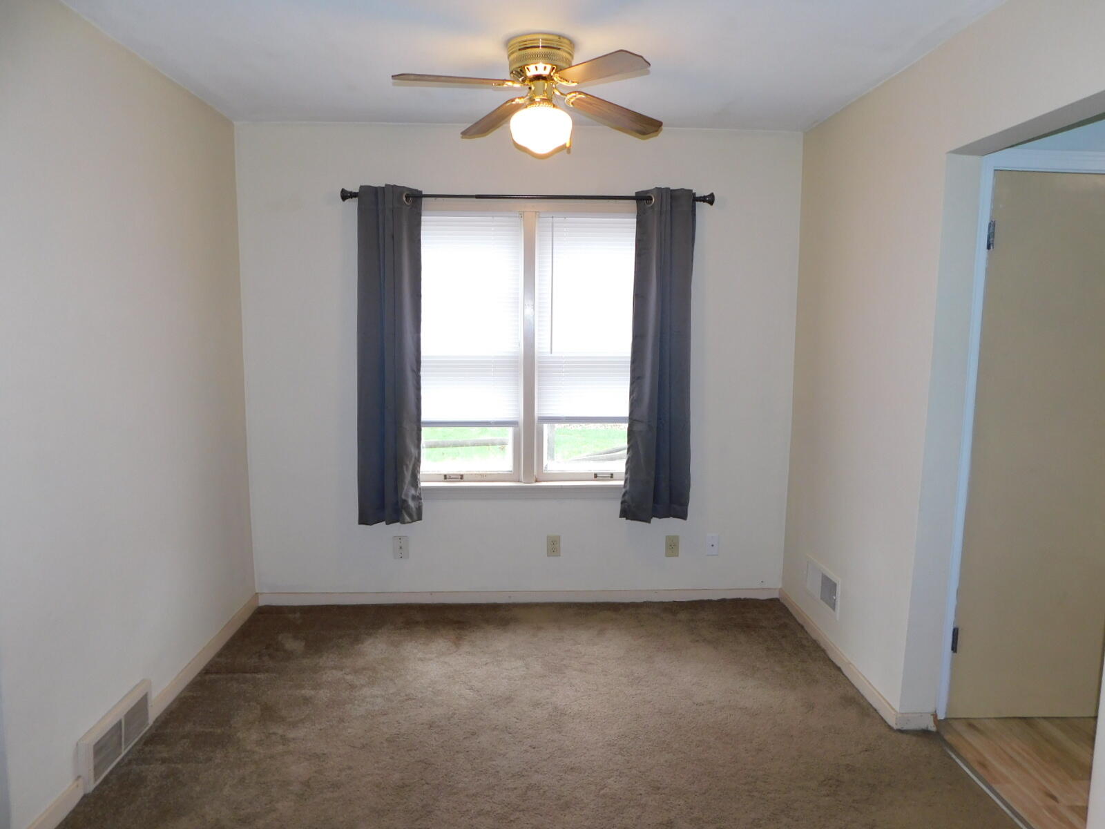 535 Chippewa Road Benton Harbor, MI 49022 - Photo 16 of 30 DSCN9379