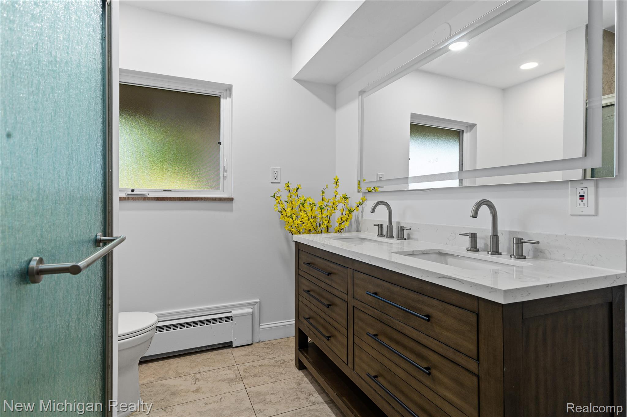8359 Chicago Road South Warren, MI 48093 - Photo 38 of 74