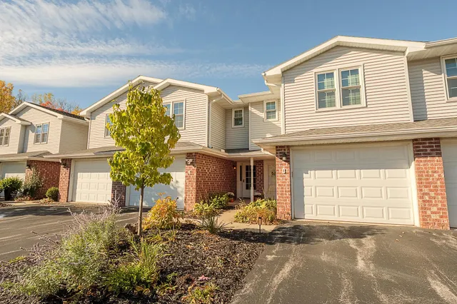 $234,900 | 2579 Telluride Trail, Unit E, Green Bay, WI 54313