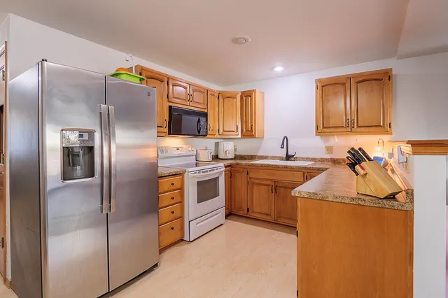 $234,900 | 2579 Telluride Trail, Unit E, Green Bay, WI 54313