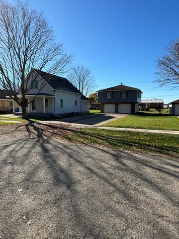 $315,000 | 308-312 North Chicago Avenue, Ladd, IL 61329