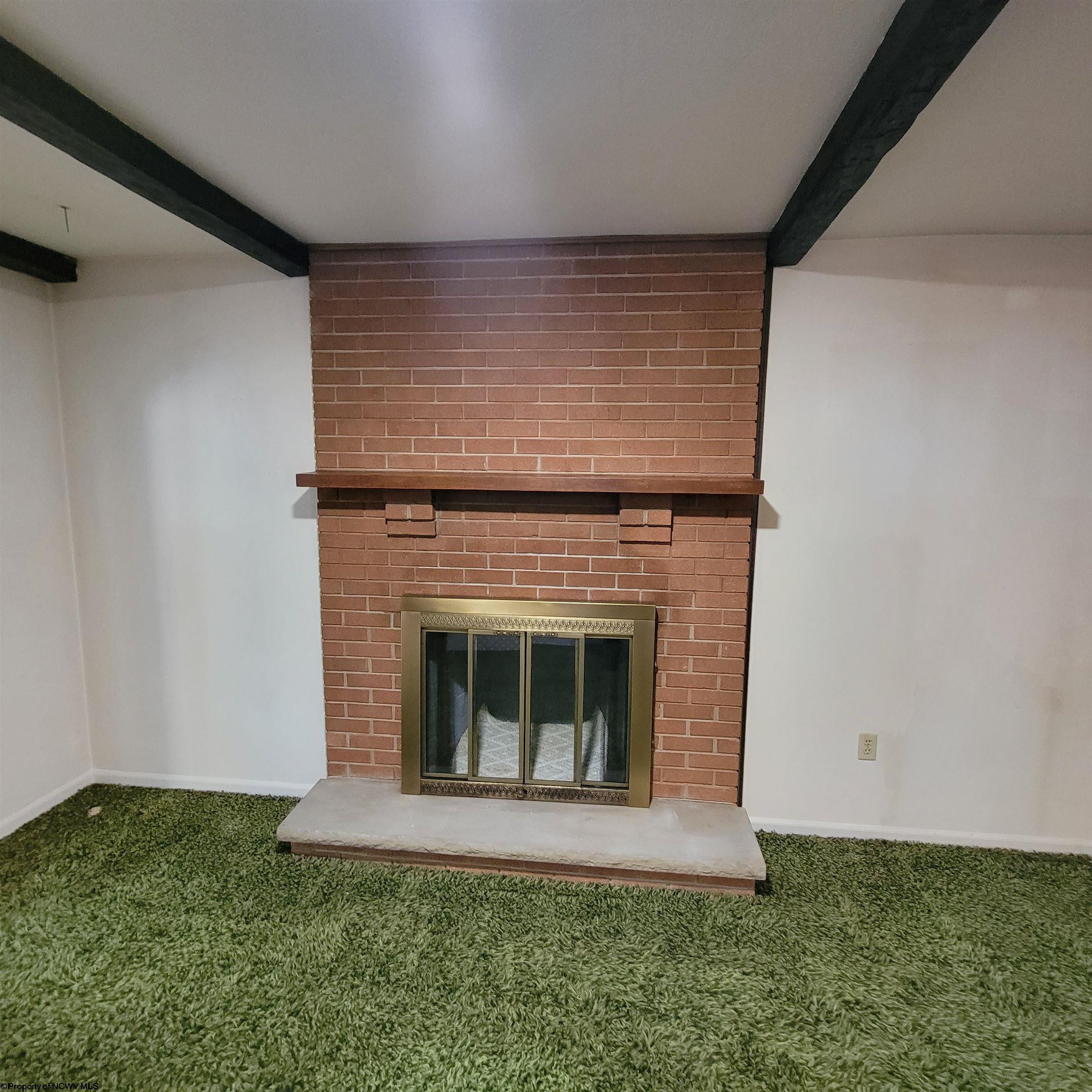 1621 Clifton Road Fairmont, WV 26554 - Photo 4 of 25 Gallery Image 4