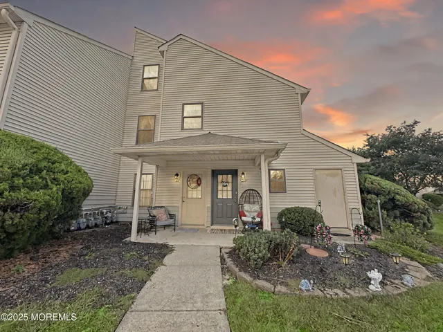 $2,050 | 310 Sage Court, Jackson, NJ 08527