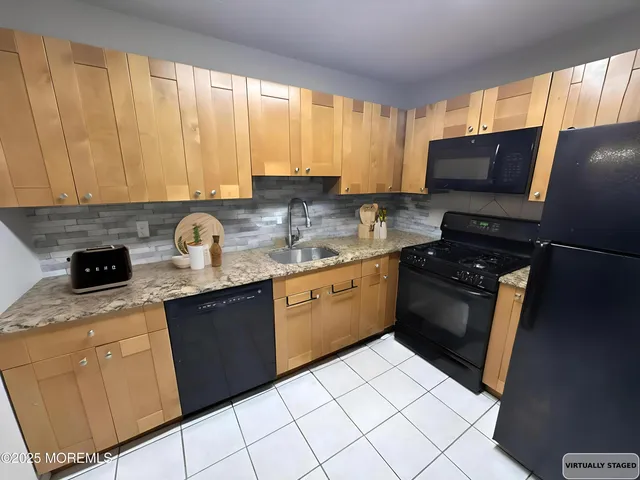 $2,050 | 310 Sage Court, Jackson, NJ 08527