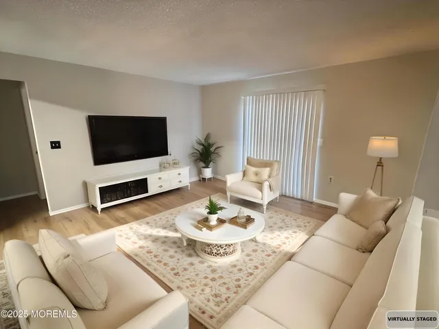 $2,050 | 310 Sage Court, Jackson, NJ 08527