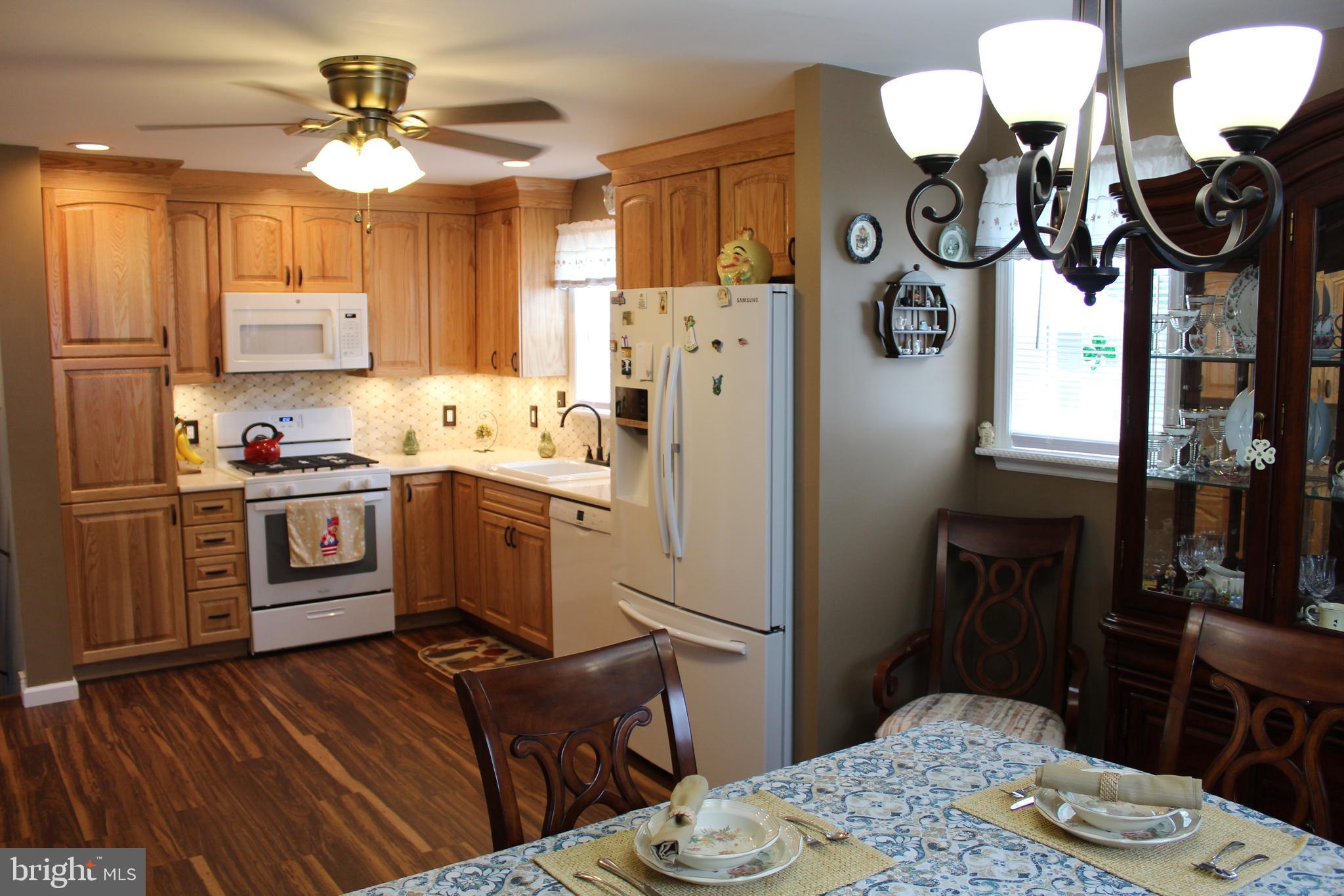 827 Phillips Road Warminster, PA 18974 - Photo 12 of 37 Gallery Image 12