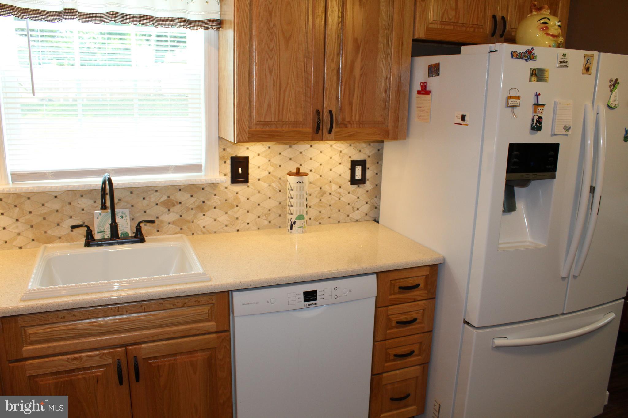 827 Phillips Road Warminster, PA 18974 - Photo 17 of 37 Gallery Image 17