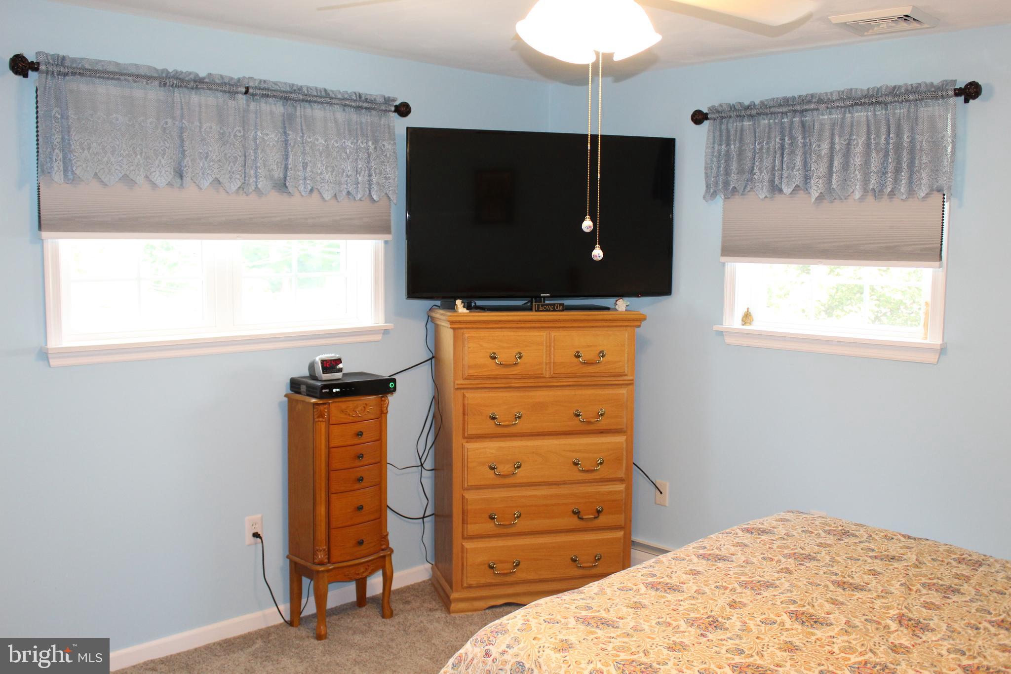 827 Phillips Road Warminster, PA 18974 - Photo 23 of 37 Gallery Image 23