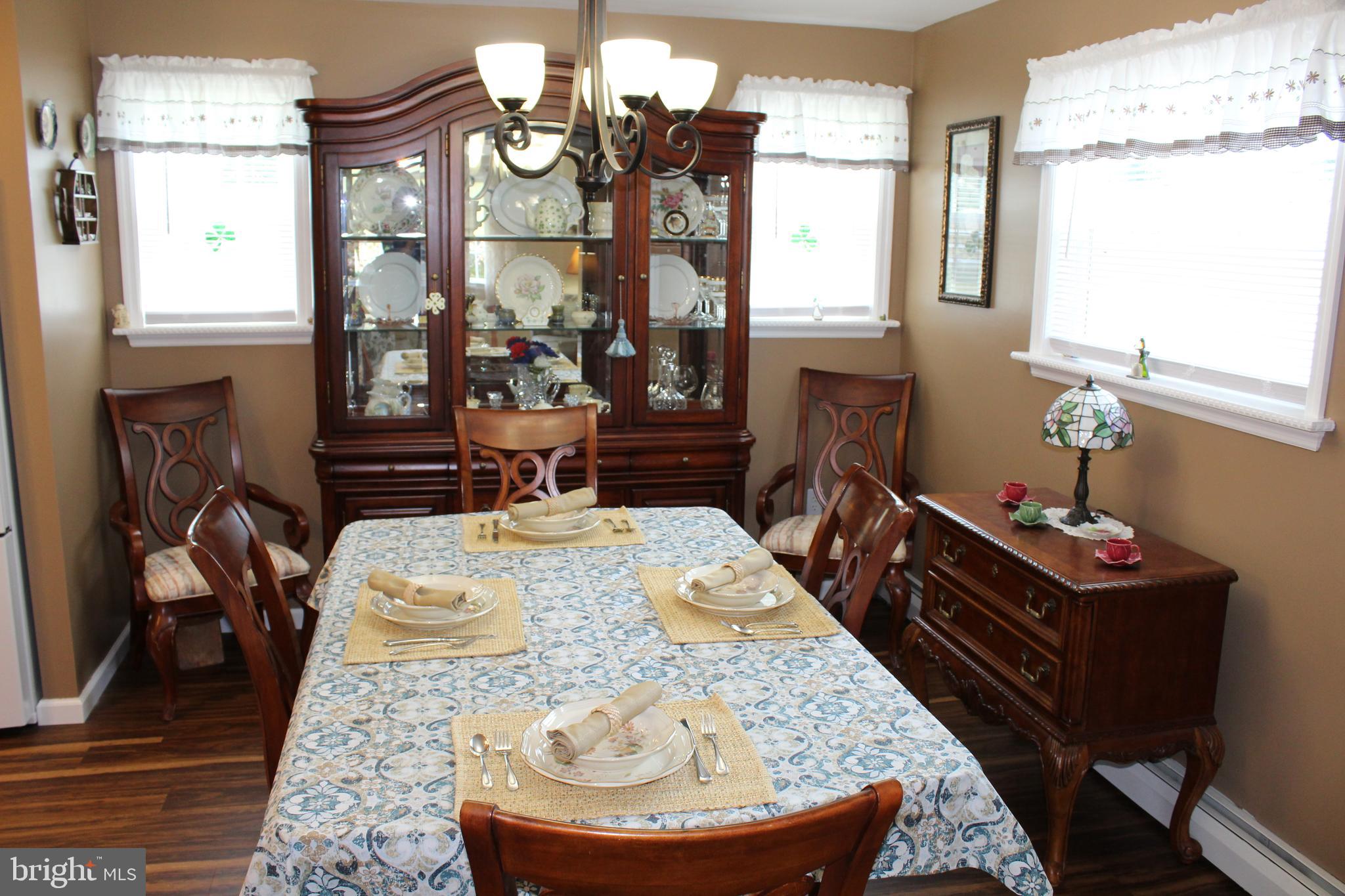 827 Phillips Road Warminster, PA 18974 - Photo 9 of 37 Gallery Image 9