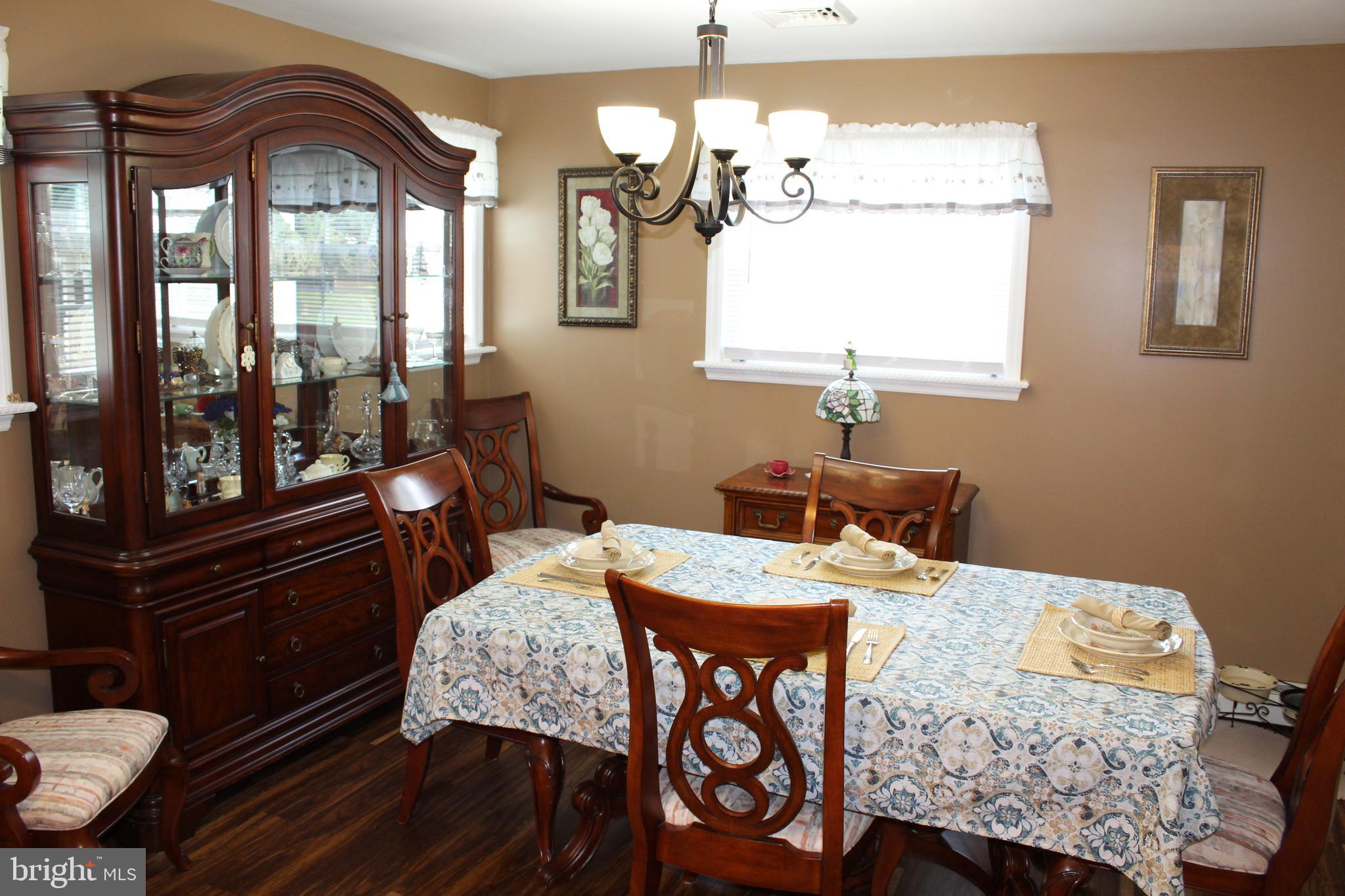 827 Phillips Road Warminster, PA 18974 - Photo 10 of 37 Gallery Image 10