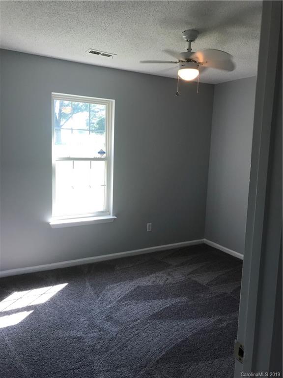 1833 Slater Road Charlotte, NC 28216 - Photo 15 of 16 Gallery Image 15