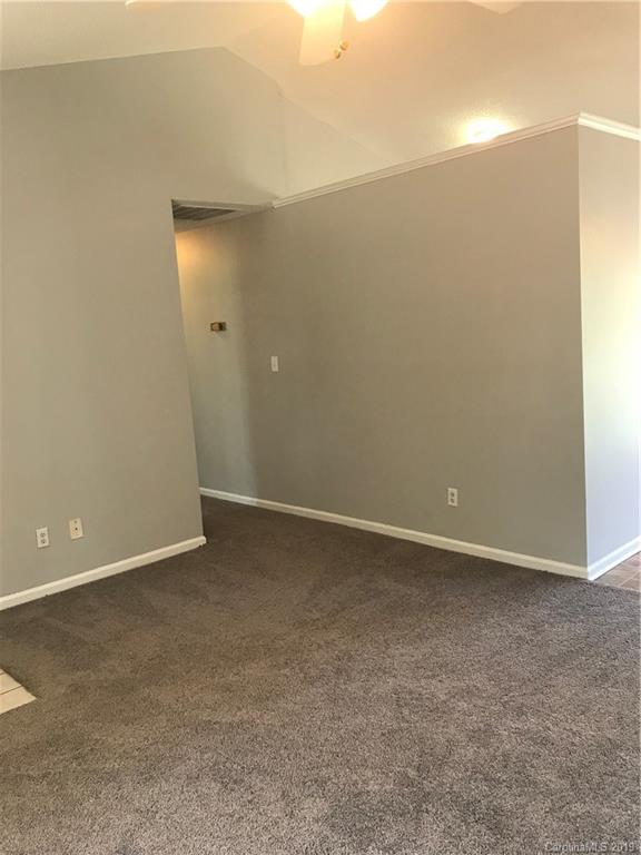 1833 Slater Road Charlotte, NC 28216 - Photo 4 of 16 Gallery Image 4