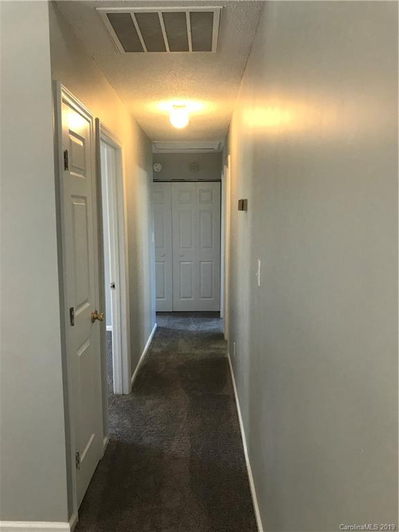 1833 Slater Road Charlotte, NC 28216 - Photo 8 of 16 Gallery Image 8