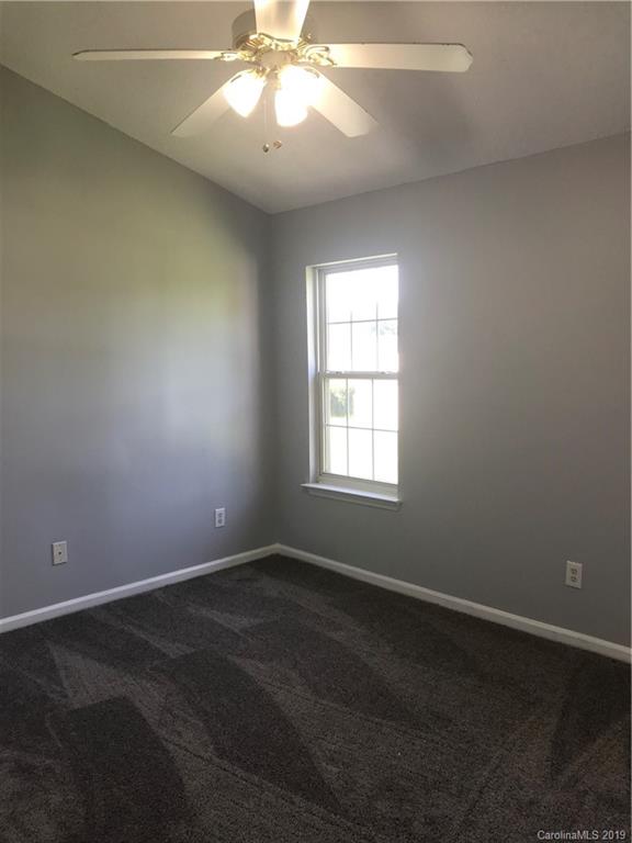 1833 Slater Road Charlotte, NC 28216 - Photo 9 of 16 Gallery Image 9