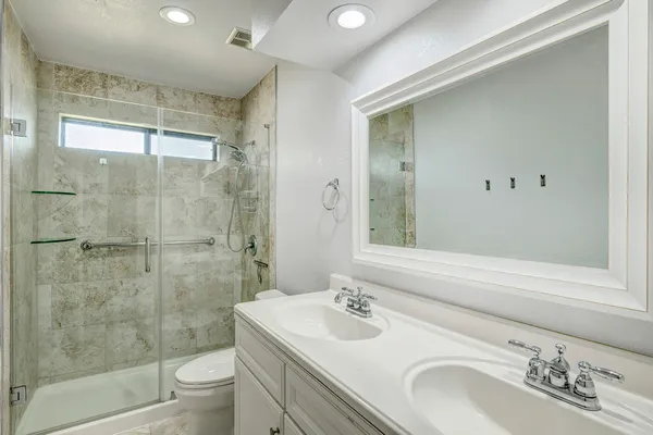 $1,900 | 18506 Glen Briar Lane, Houston, TX 77084