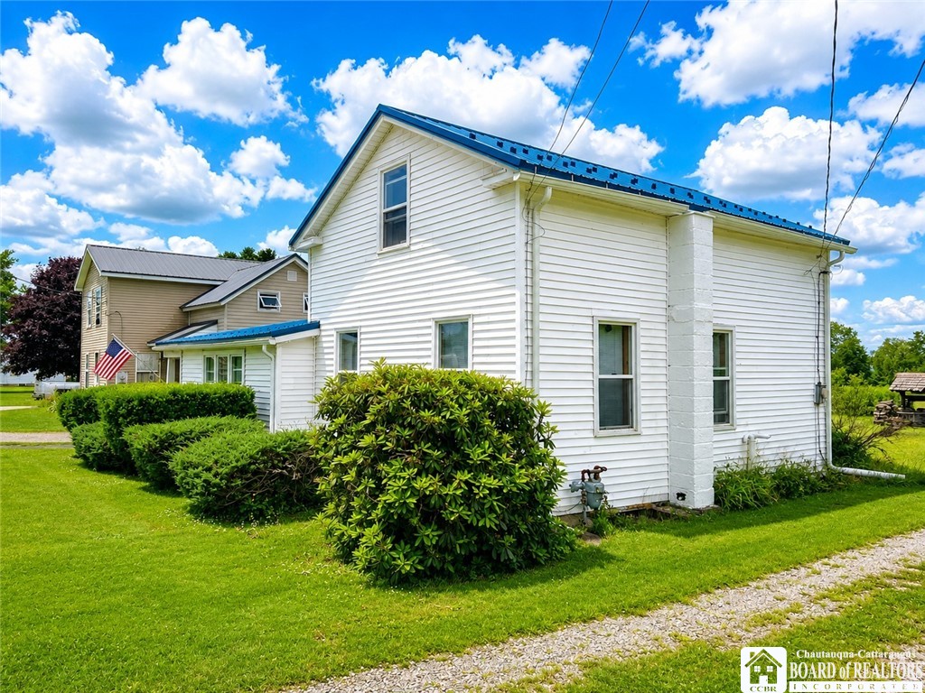 5479 East Lake Road Chautauqua, NY 14728 - Photo 4 of 32