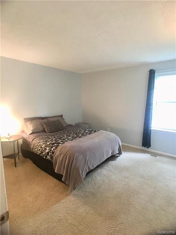 33357 Fargo Street Livonia, MI 48152 - Photo 7 of 12