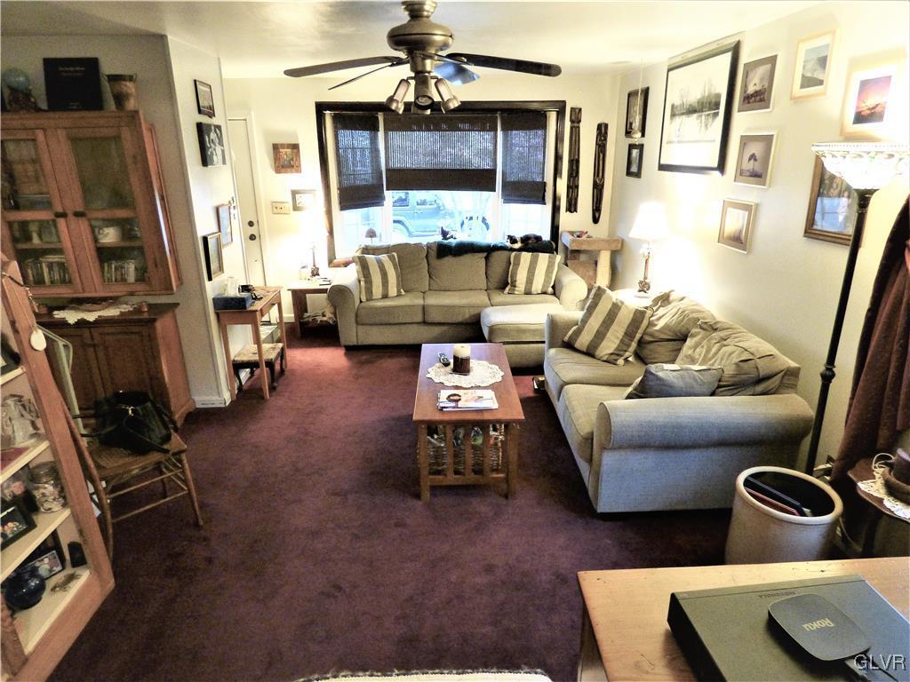 1565 Valley Road Bethlehem, PA 18018 - Photo 4 of 20 Gallery Image 4