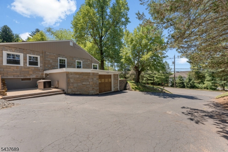 1813 Washington Valley Road Bridgewater, NJ 08836 - Photo 37 of 45
