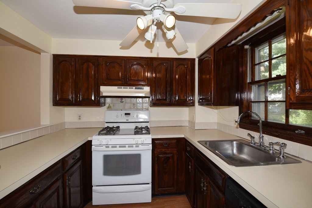 25 Reservoir Road, Unit C2 Pembroke, MA 02359 - Photo 6 of 32 Gallery Image 6