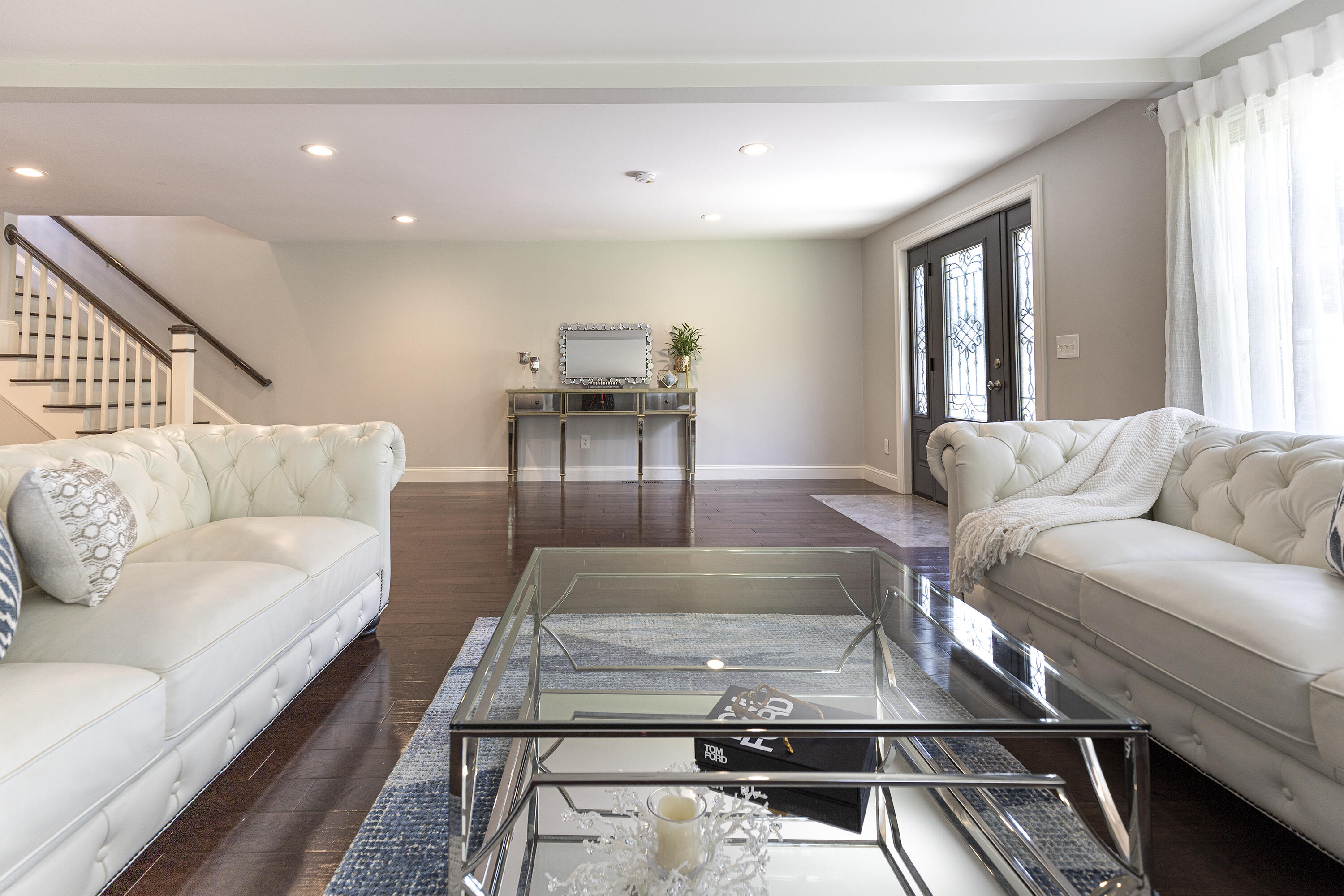 52 Boardley Road Sandwich, MA 02563 - Photo 19 of 100 a living room with furniture and a couch