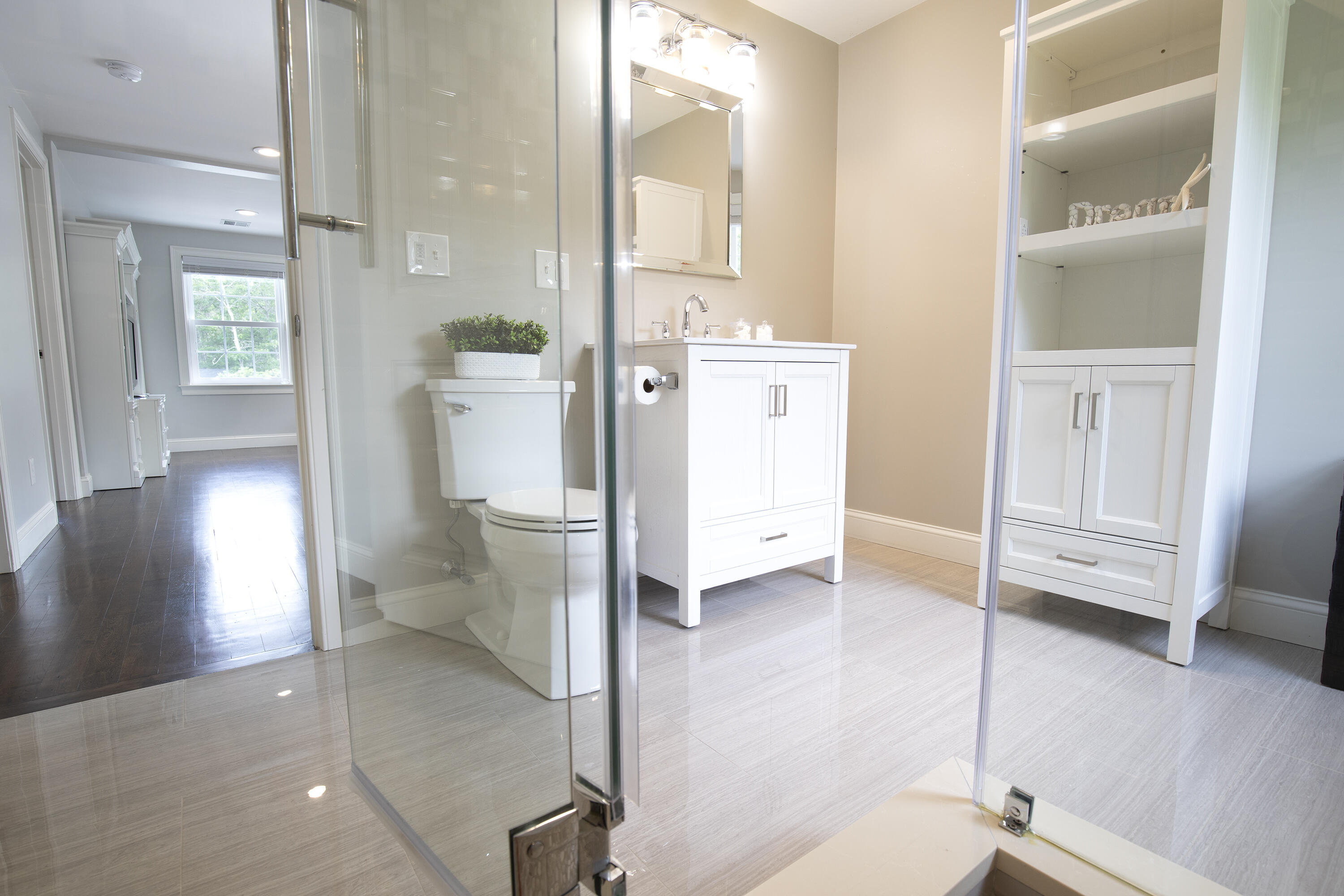 52 Boardley Road Sandwich, MA 02563 - Photo 84 of 100 2nd Floor Guest Suite Bath to Family Roo