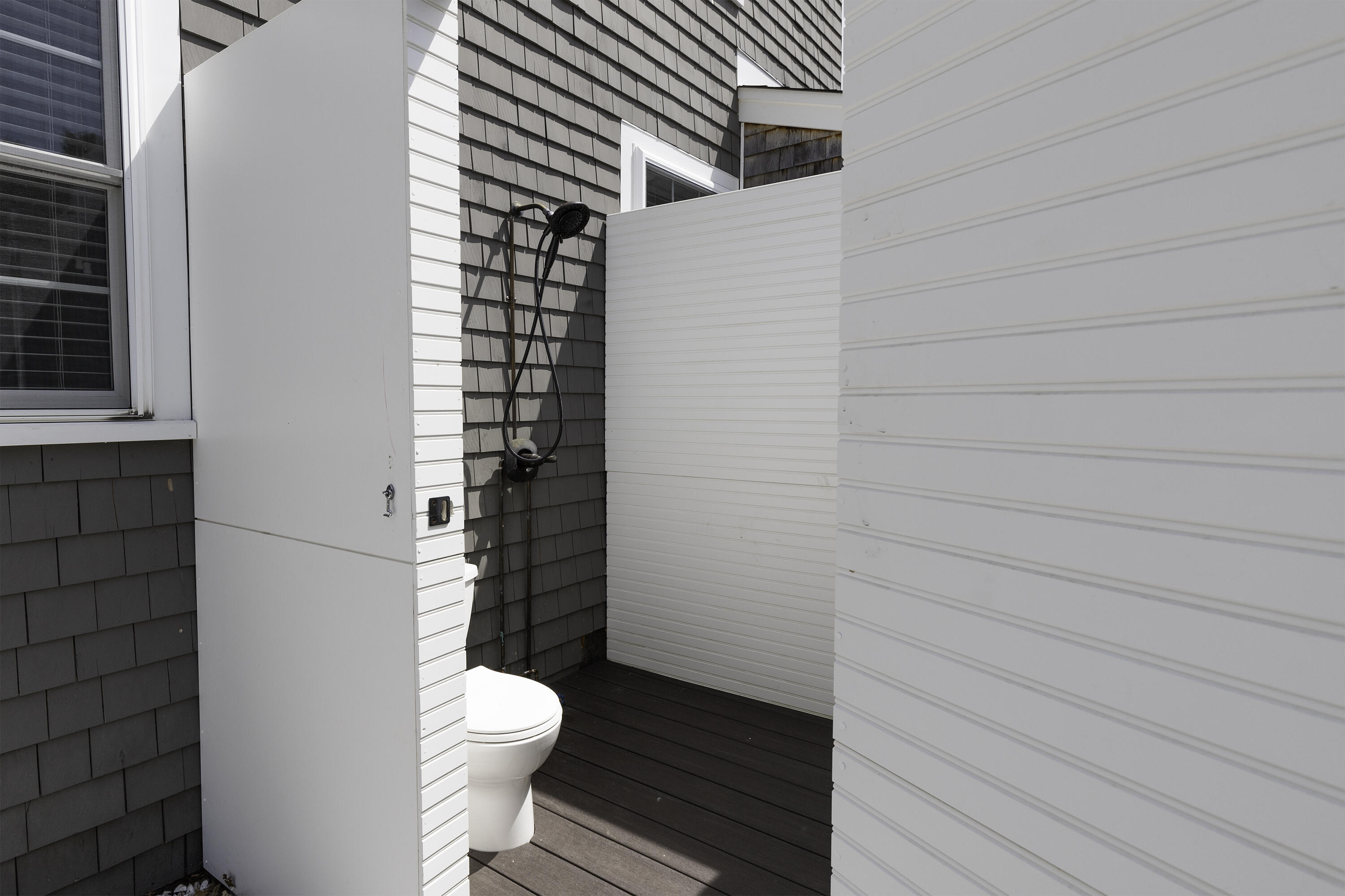 52 Boardley Road Sandwich, MA 02563 - Photo 90 of 100 a bathroom with a toilet and a shower