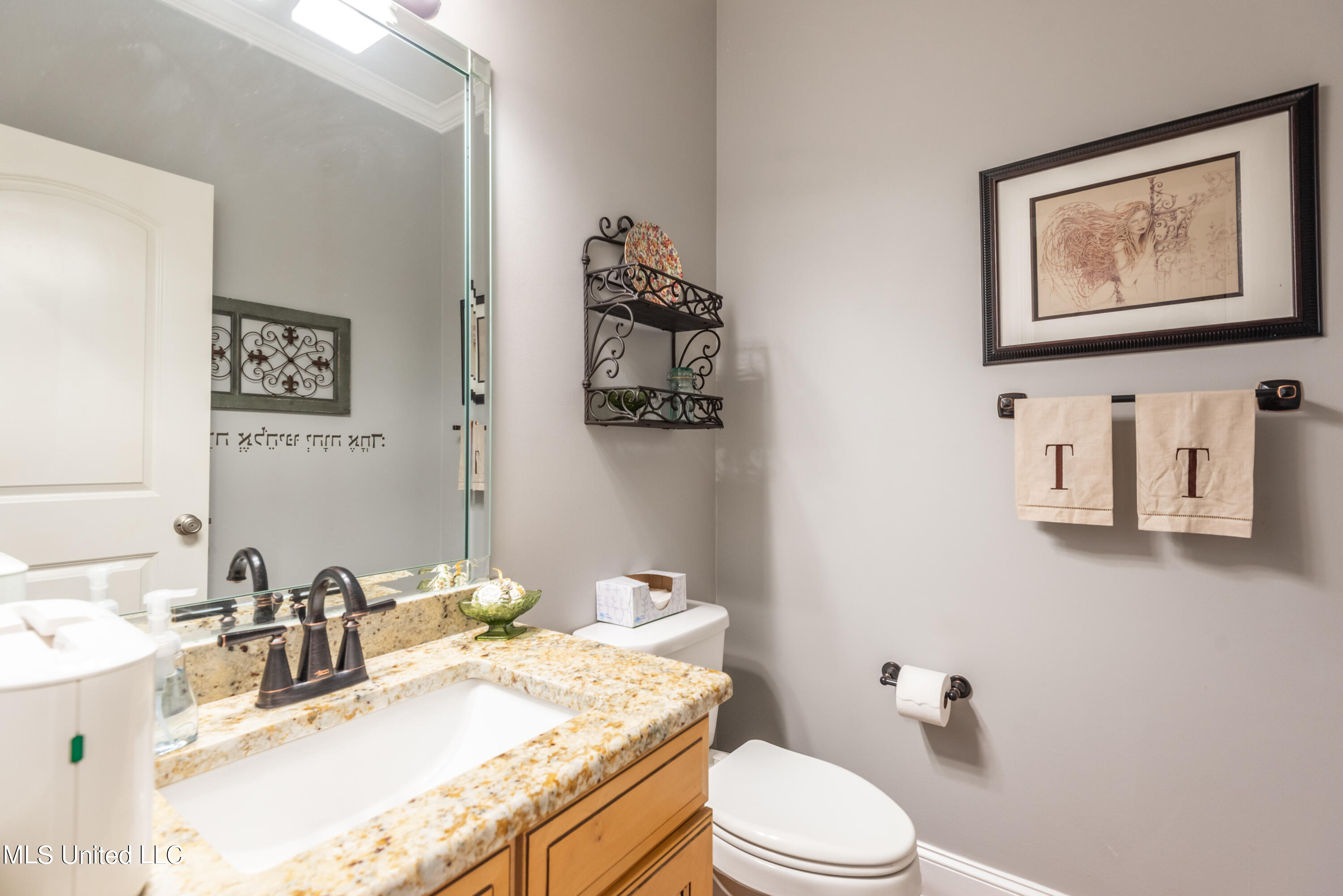 5254 Nail Road, Unit E Olive Branch, MS 38654 - Photo 16 of 34 Half Bath