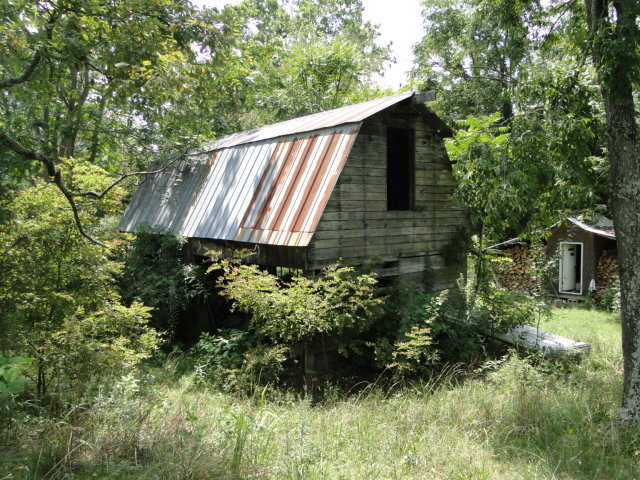 1025 Coaling Road Troutville, VA 24175 - Photo 13 of 13 barn