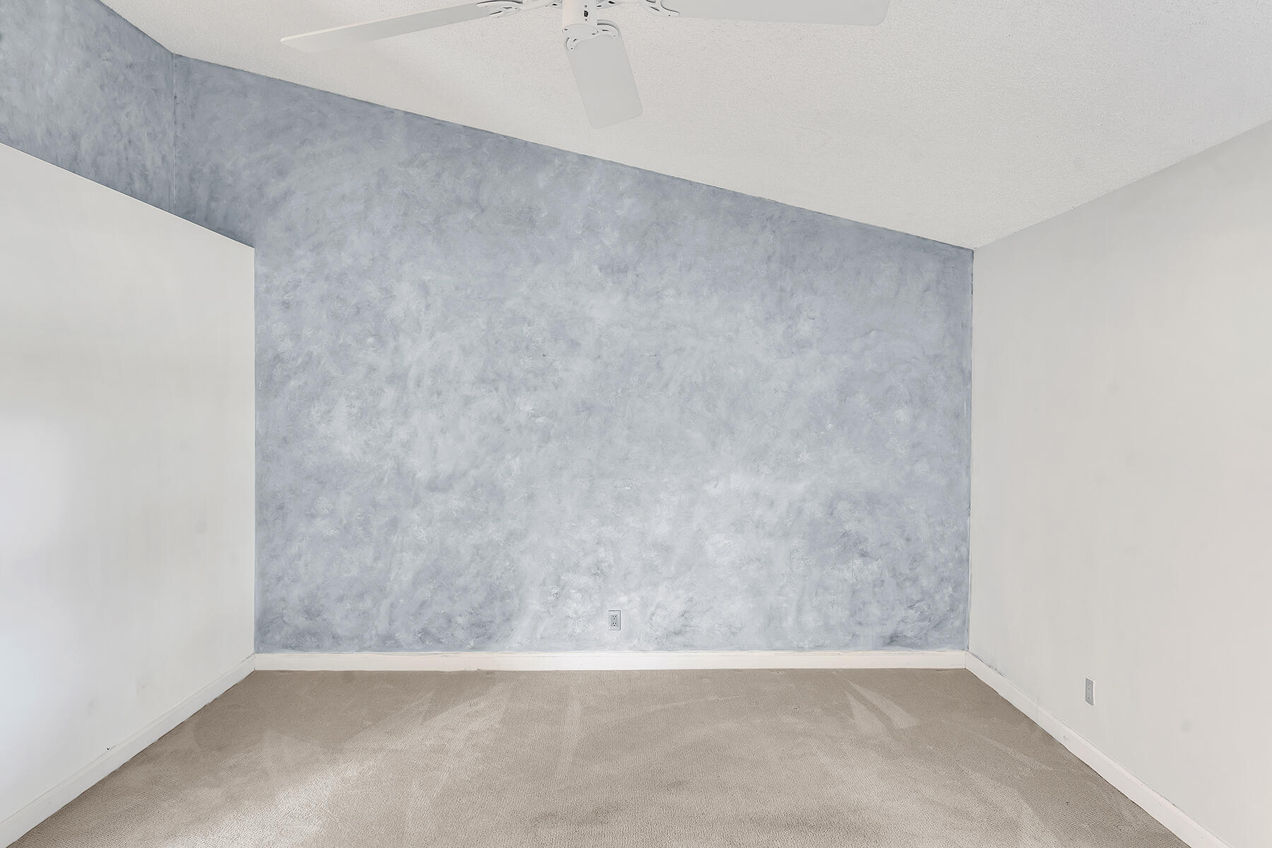 7417 Campo Florido Boca Raton, FL 33433 - Photo 26 of 74 Volume Ceiling