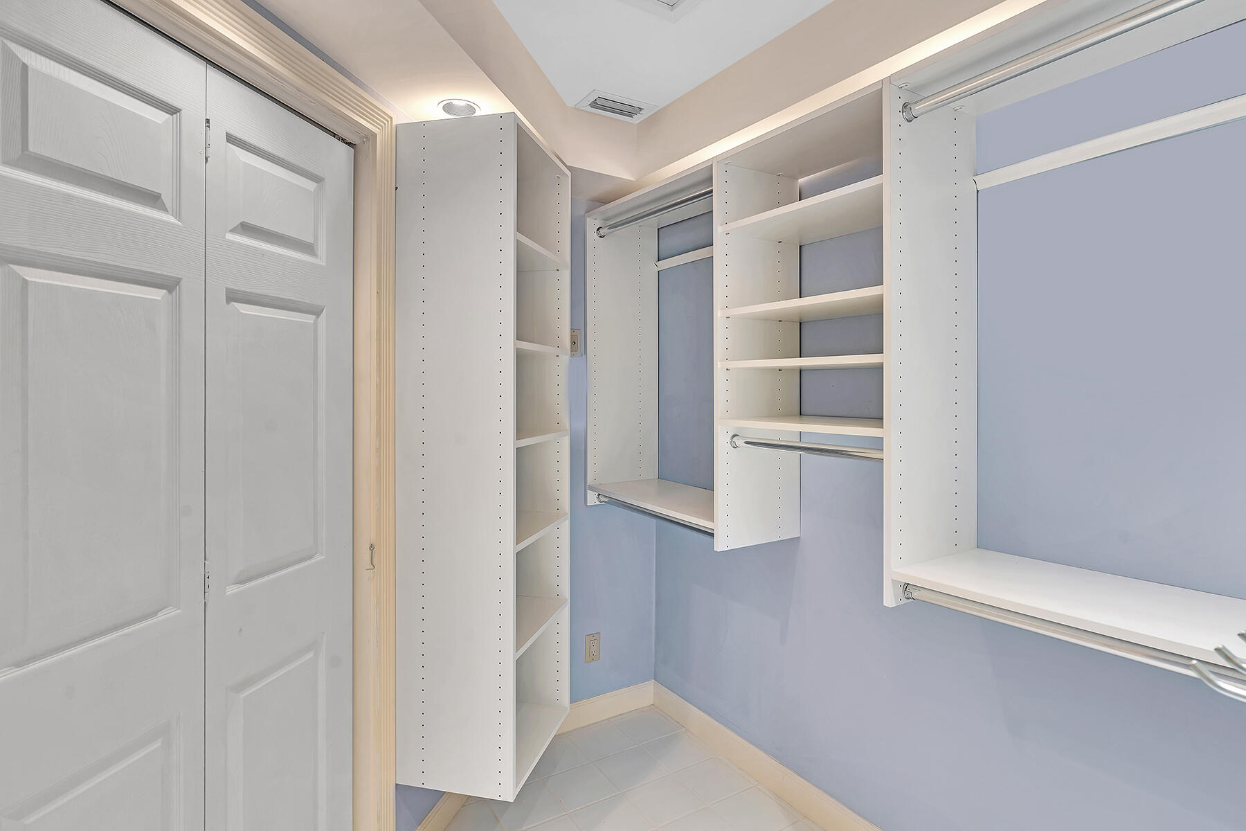 7417 Campo Florido Boca Raton, FL 33433 - Photo 37 of 74 Pass Through Closet