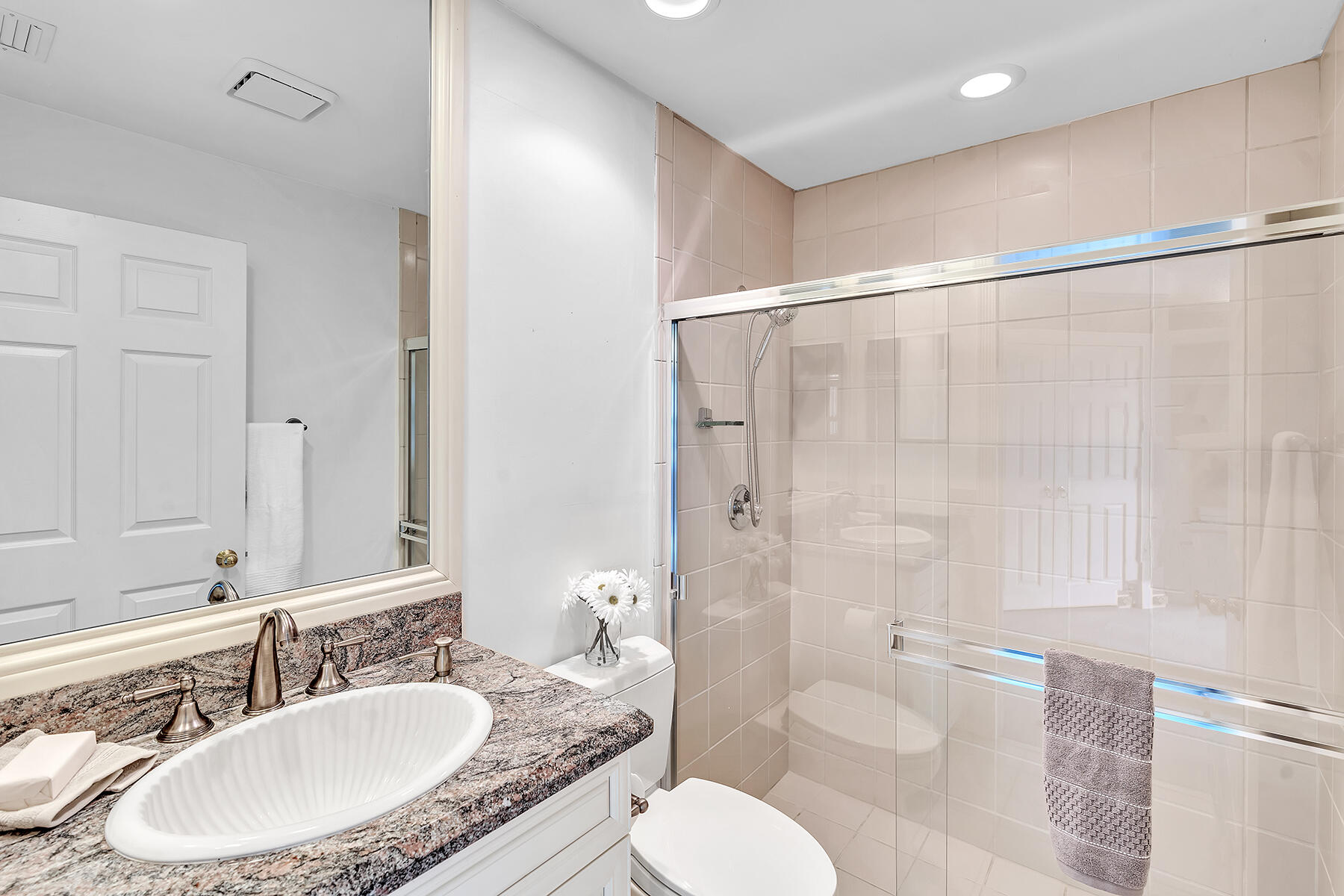 7417 Campo Florido Boca Raton, FL 33433 - Photo 45 of 74 En-Suite Bath 3