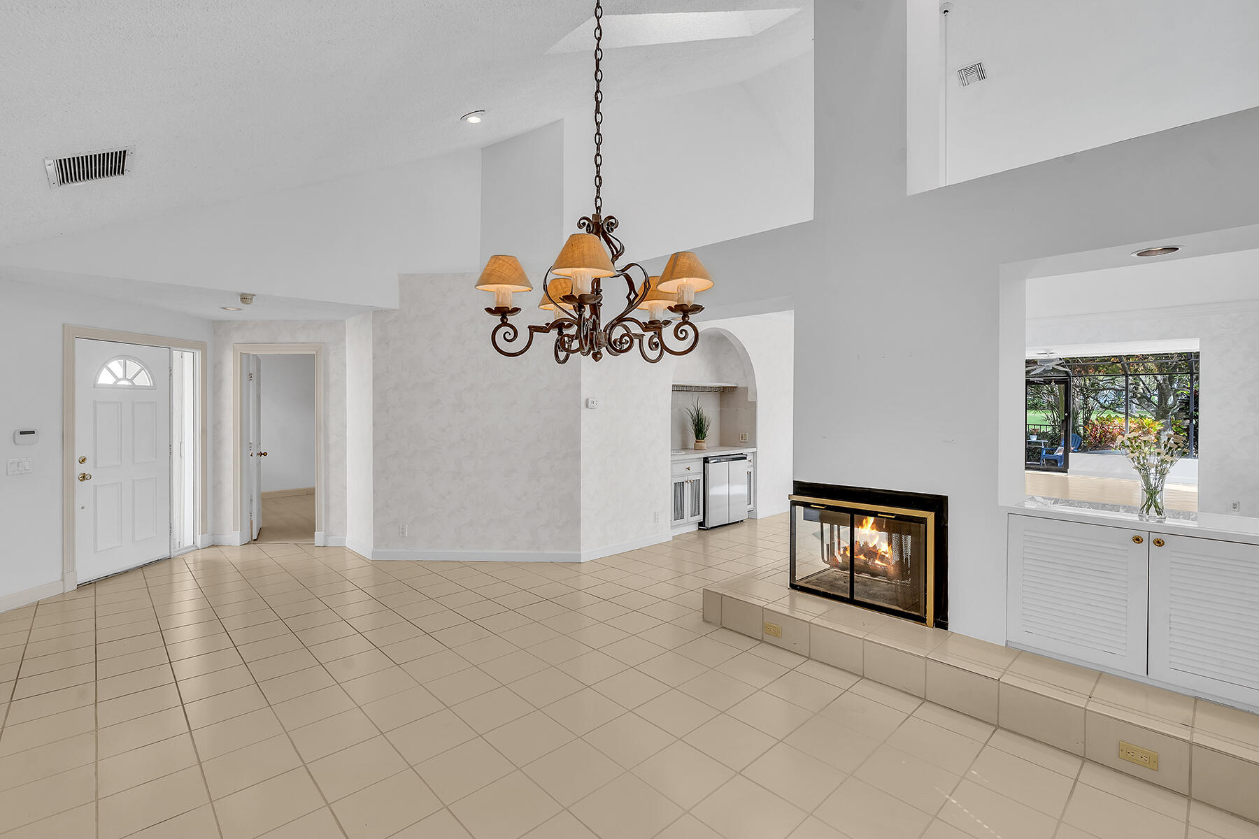 7417 Campo Florido Boca Raton, FL 33433 - Photo 10 of 74 Entry-Dining Room