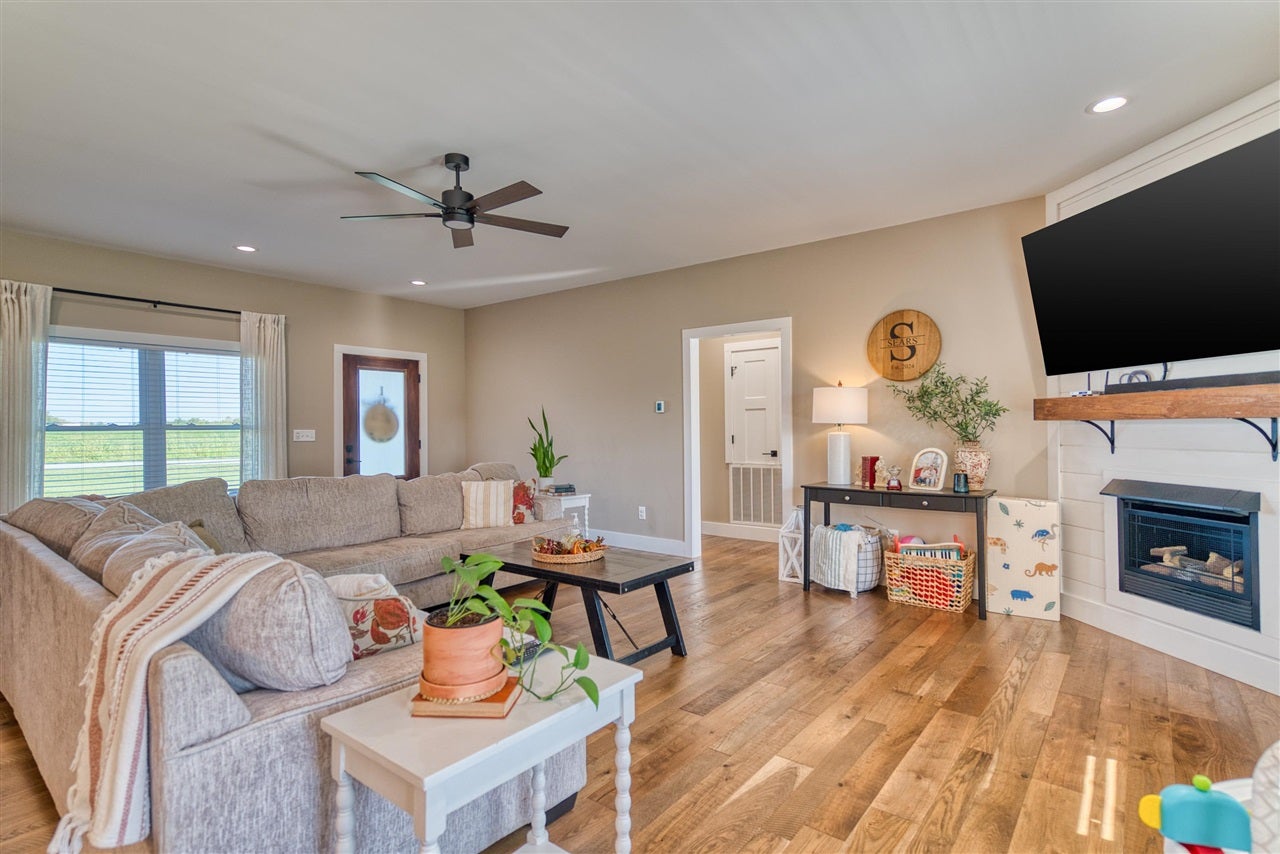 3872 Morgantown Road Russellville, KY 42276 - Photo 5 of 39 Gallery Image 5