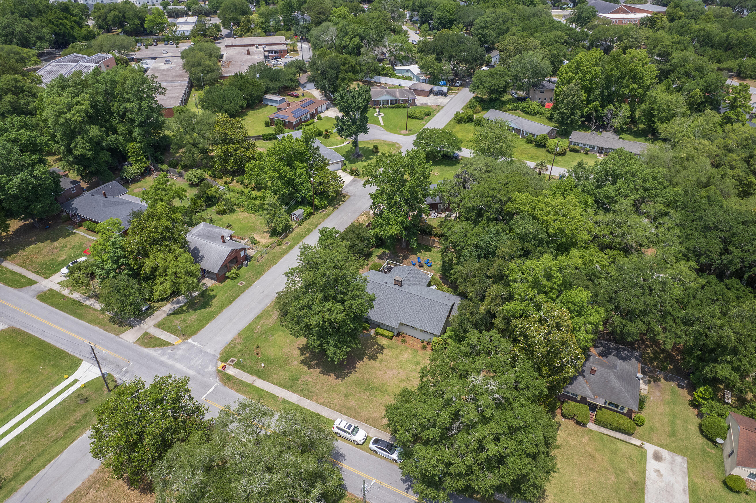 1350 Mosstree Road North Charleston, SC 29405 - Photo 44 of 48 Zyndicate1339