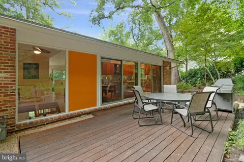 $1,495,000 | 8004 Park Overlook Drive, Bethesda, MD 20817