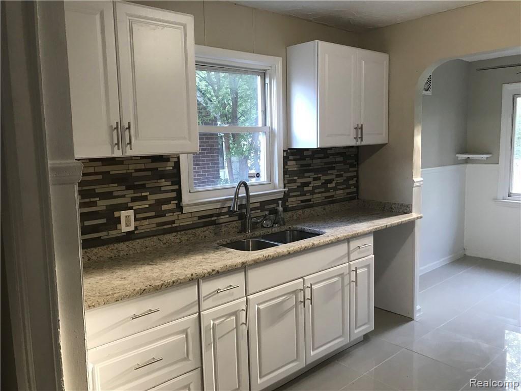 5291 Audubon Road Detroit, MI 48224 - Photo 4 of 15