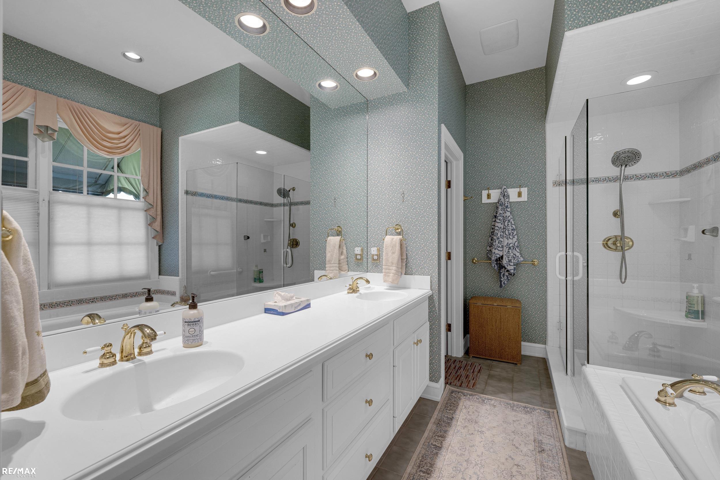 895 Bishop Road Grosse Pointe, MI 48230 - Photo 31 of 57 50147351-3ecfdaa6-e689-4ef4-b0c3-01bf51417262.JPG