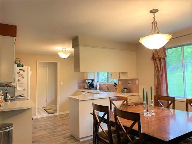 3785 Old Military Road Central Point, OR 97502 - Photo 6 of 26 kitchen