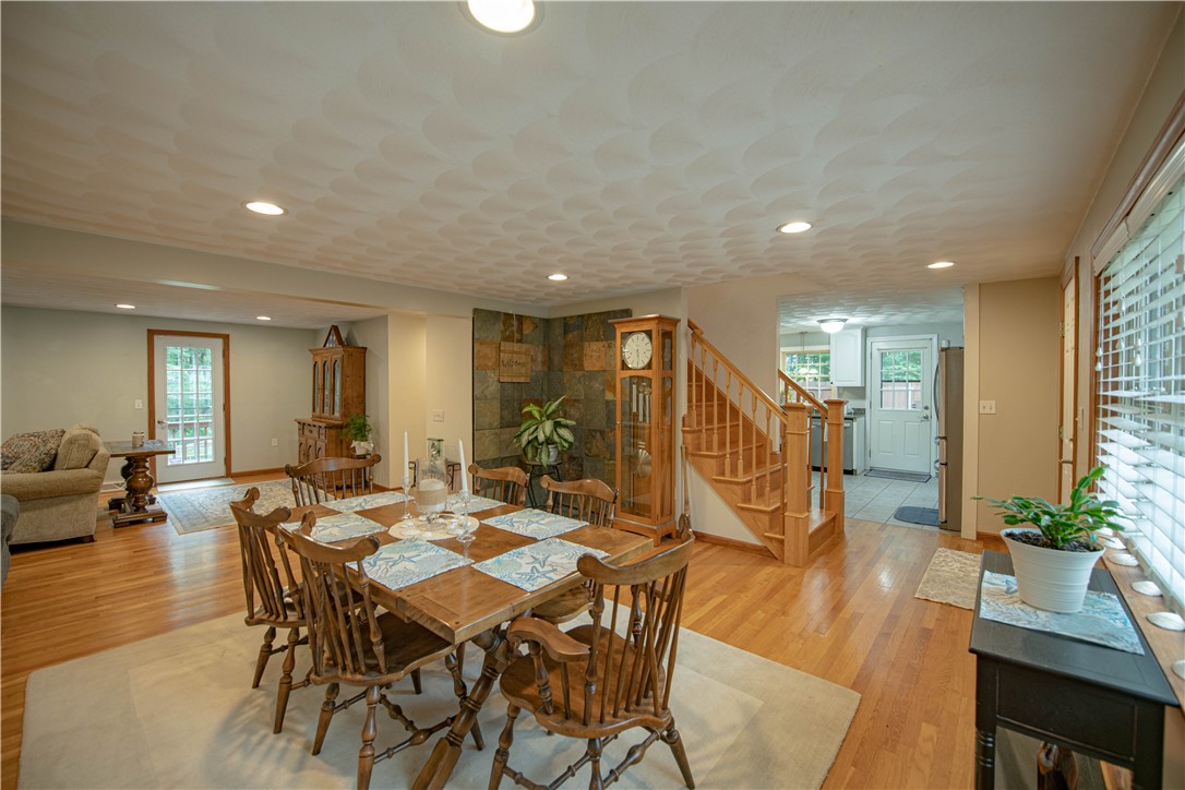 20 Whipple Road Smithfield, RI 02917 - Photo 12 of 27