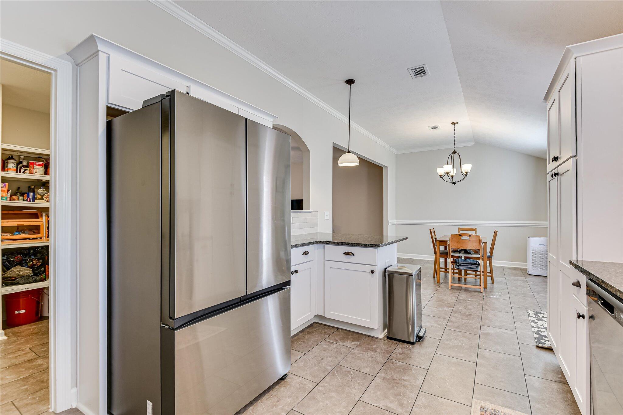 911 Goodale Drive Augusta, GA 30909 - Photo 20 of 47 kitchen