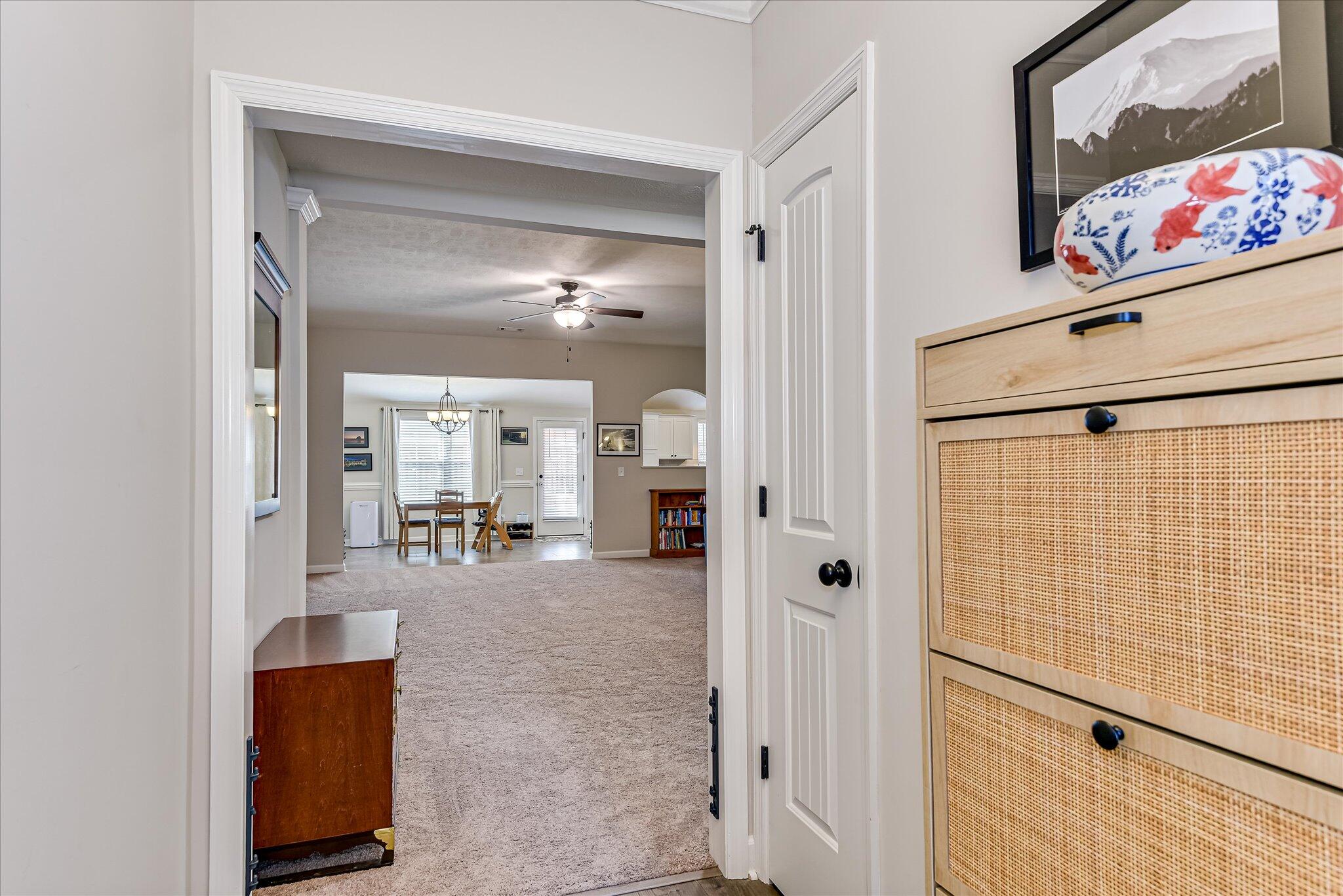 911 Goodale Drive Augusta, GA 30909 - Photo 6 of 47 foyer
