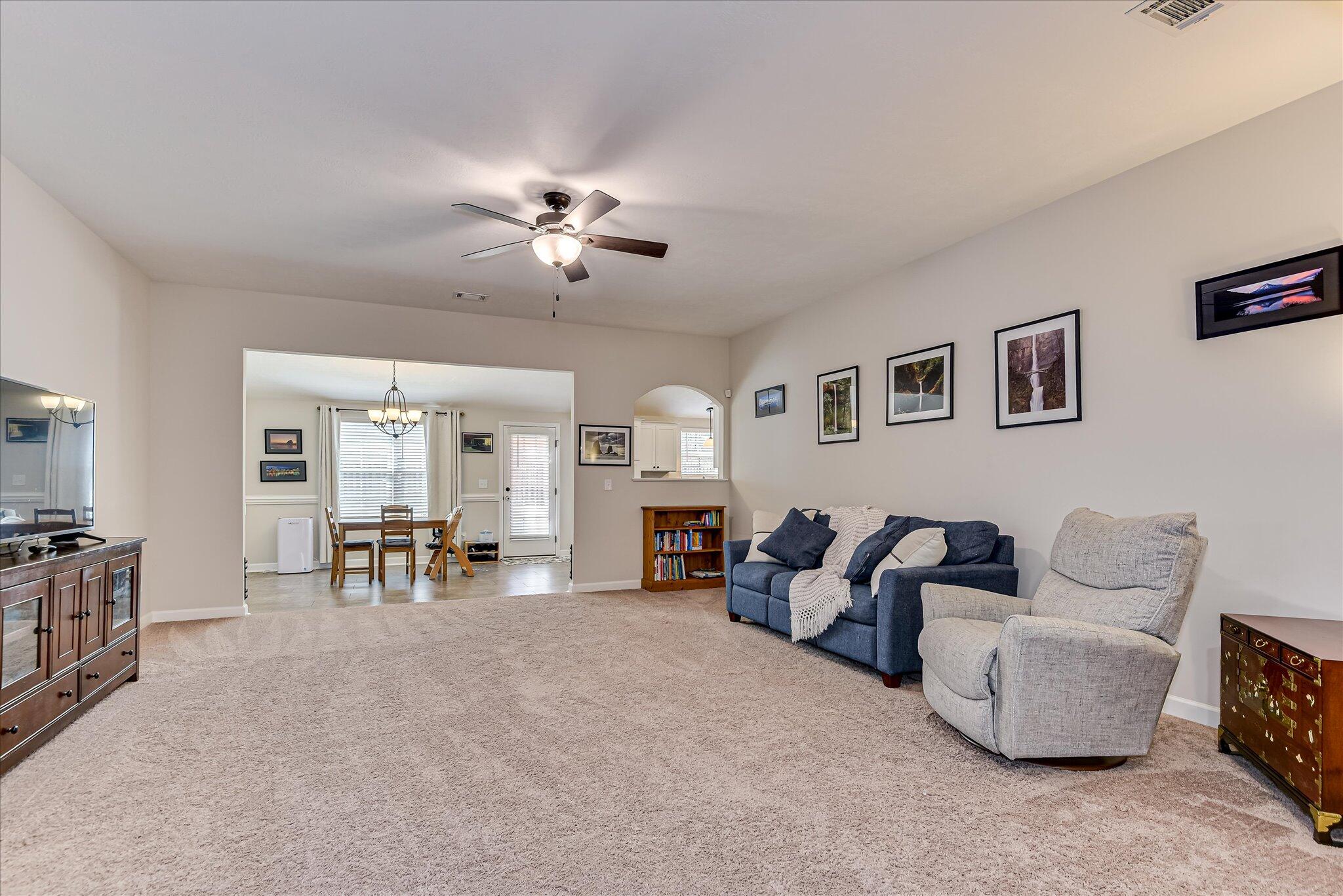 911 Goodale Drive Augusta, GA 30909 - Photo 7 of 47 huge great room